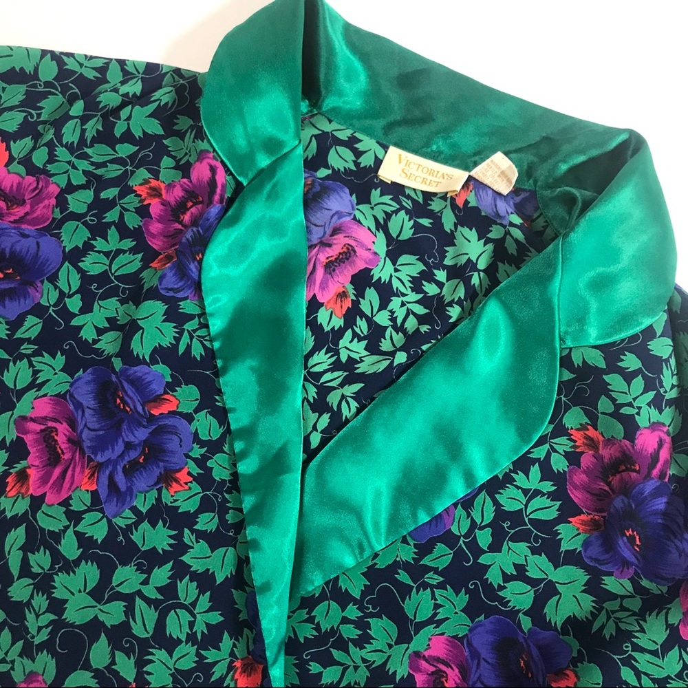 🍄Vintage Victoria’s Secret Gold Label Night Shirt - Picture 6 of 6